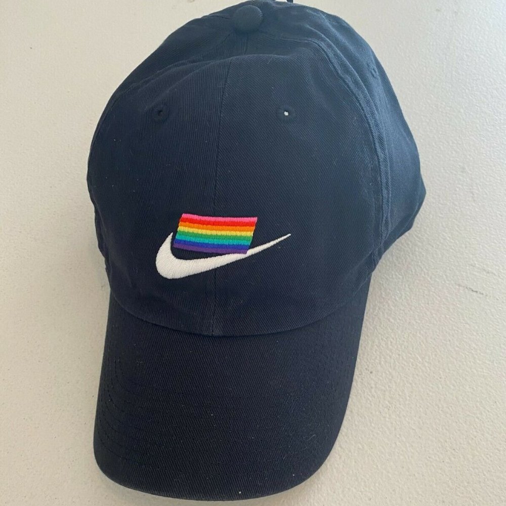 NWT Nike Be True Hat Rainbow Gilbert Baker Pride LGBTQIA+